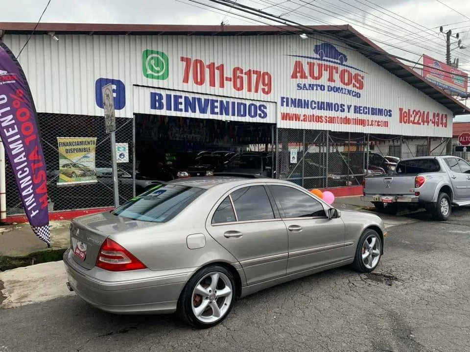 SE VENDE MERCEDES BENZ C230K-2004-AUTOMATICO - foto 5