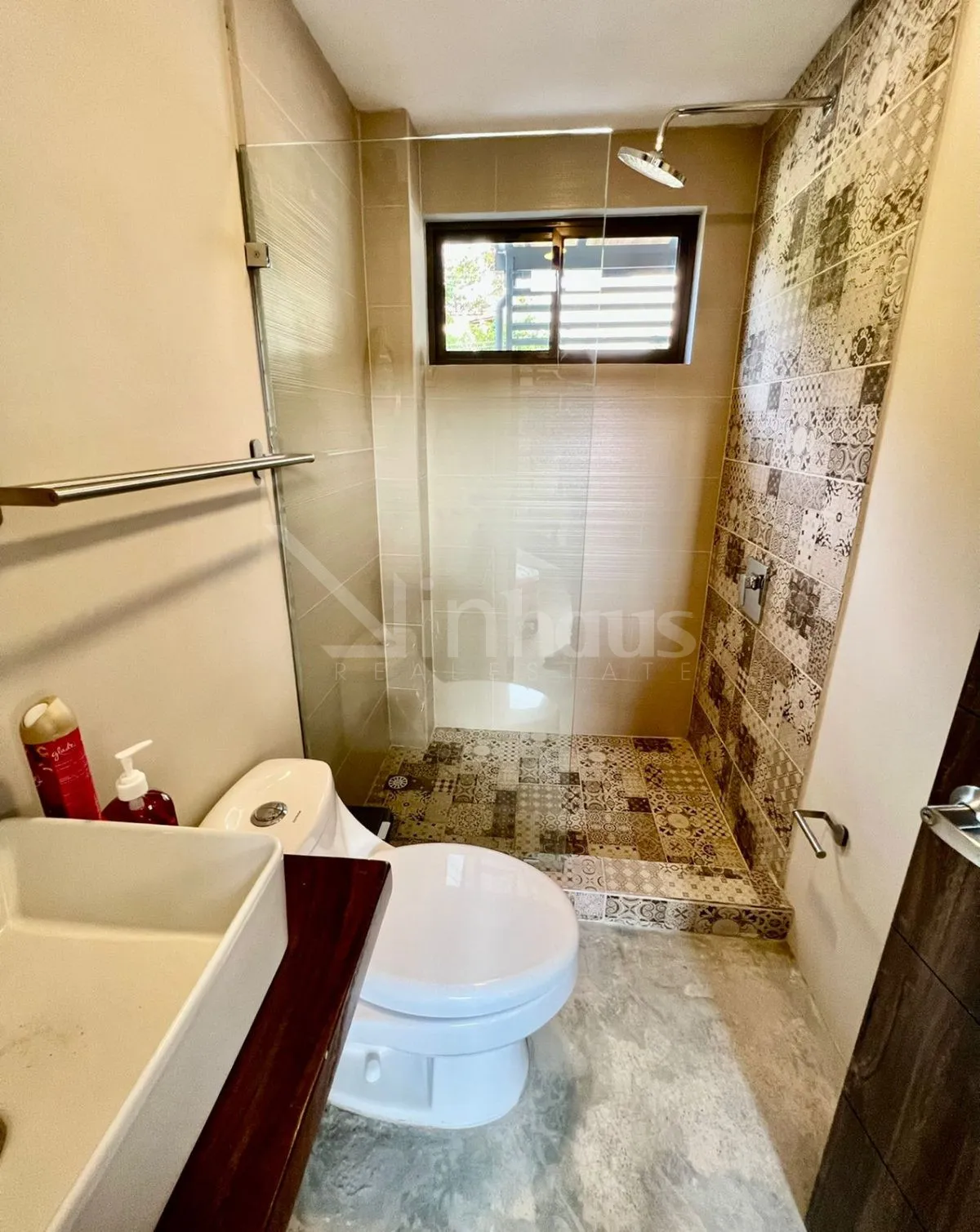 Alquiler de Apartamento Amueblado en Escazú en segundo nivel - foto 3