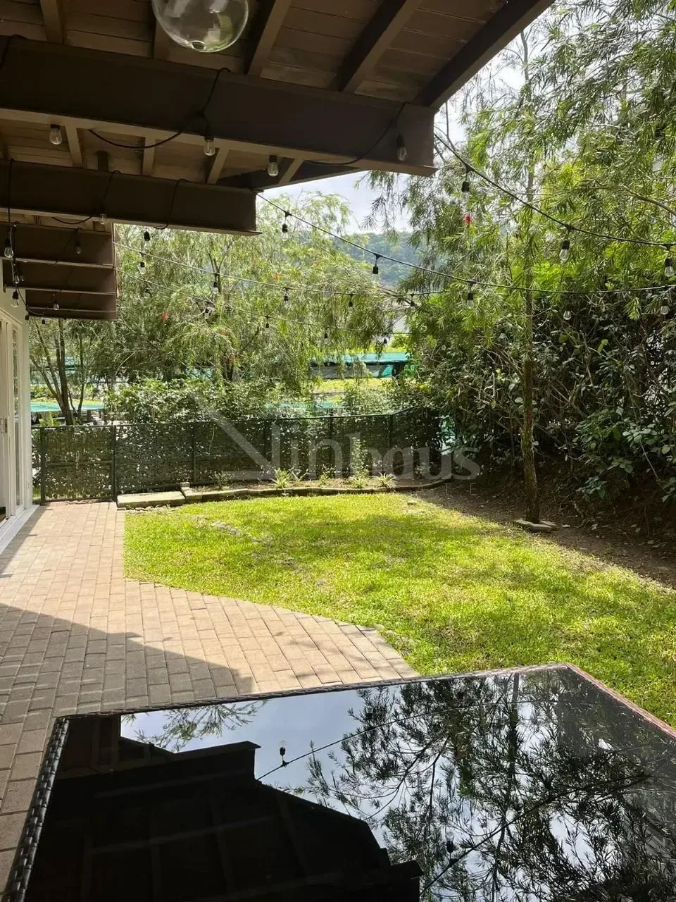 Venta de apartamento en primera planta con jardín. Alquilado - foto 3