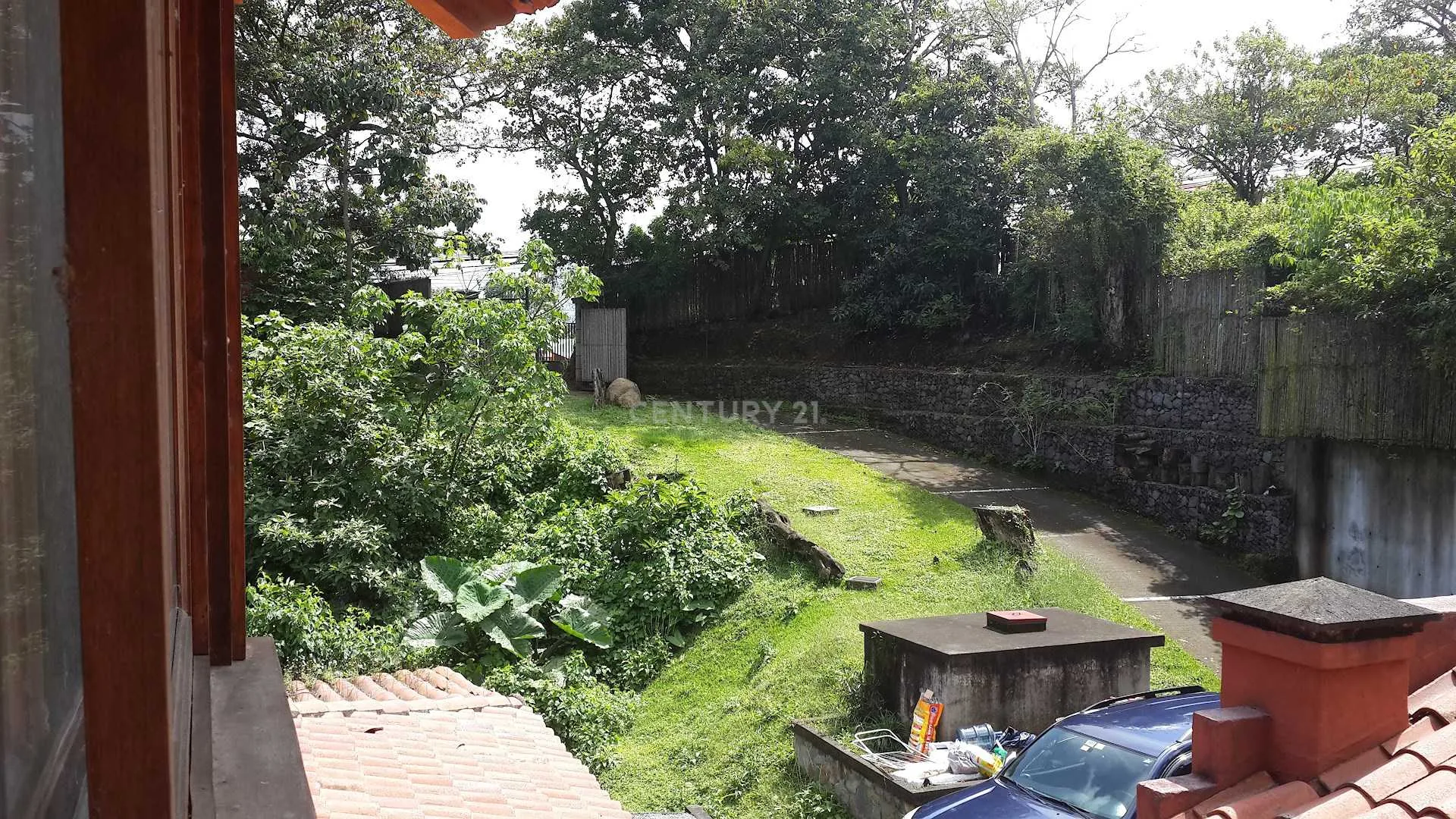 VENTA DE GRANDE Y BELLA CASA TIPO COLONIAL - foto 4