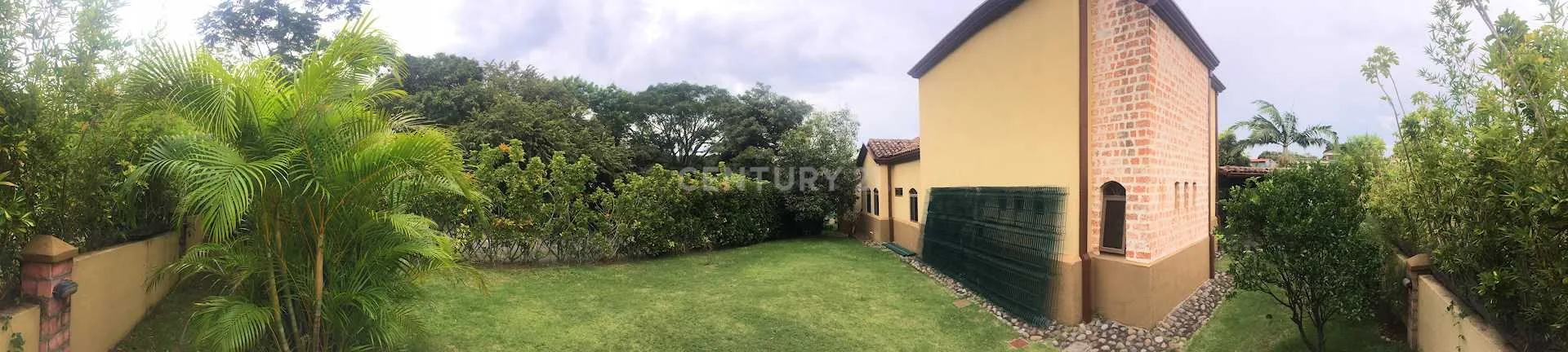 VENTA DE BELLA CASA EN BRASIL DE MORA SANTA ANA - foto 4