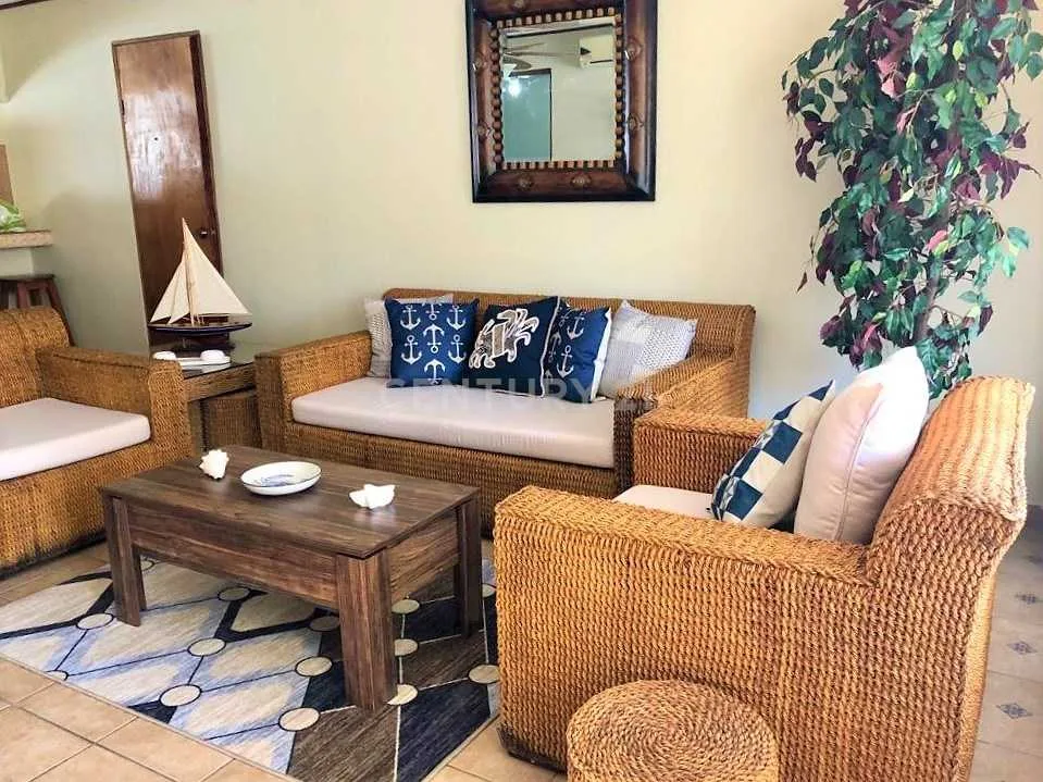 VENTA O ALQUILER DE CASA AMUEBLADA DE 6 DORMITORIOS EN JACO CENTRO, NEGOCIABLE - foto 5