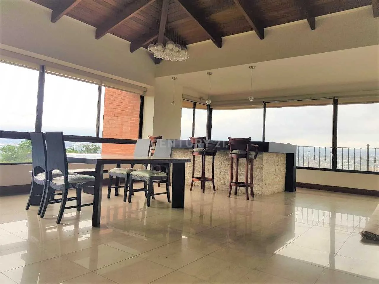 VENTA DE BELLO PENTHOUSE EN JABONCILLOS DE ESCAZU - foto 4