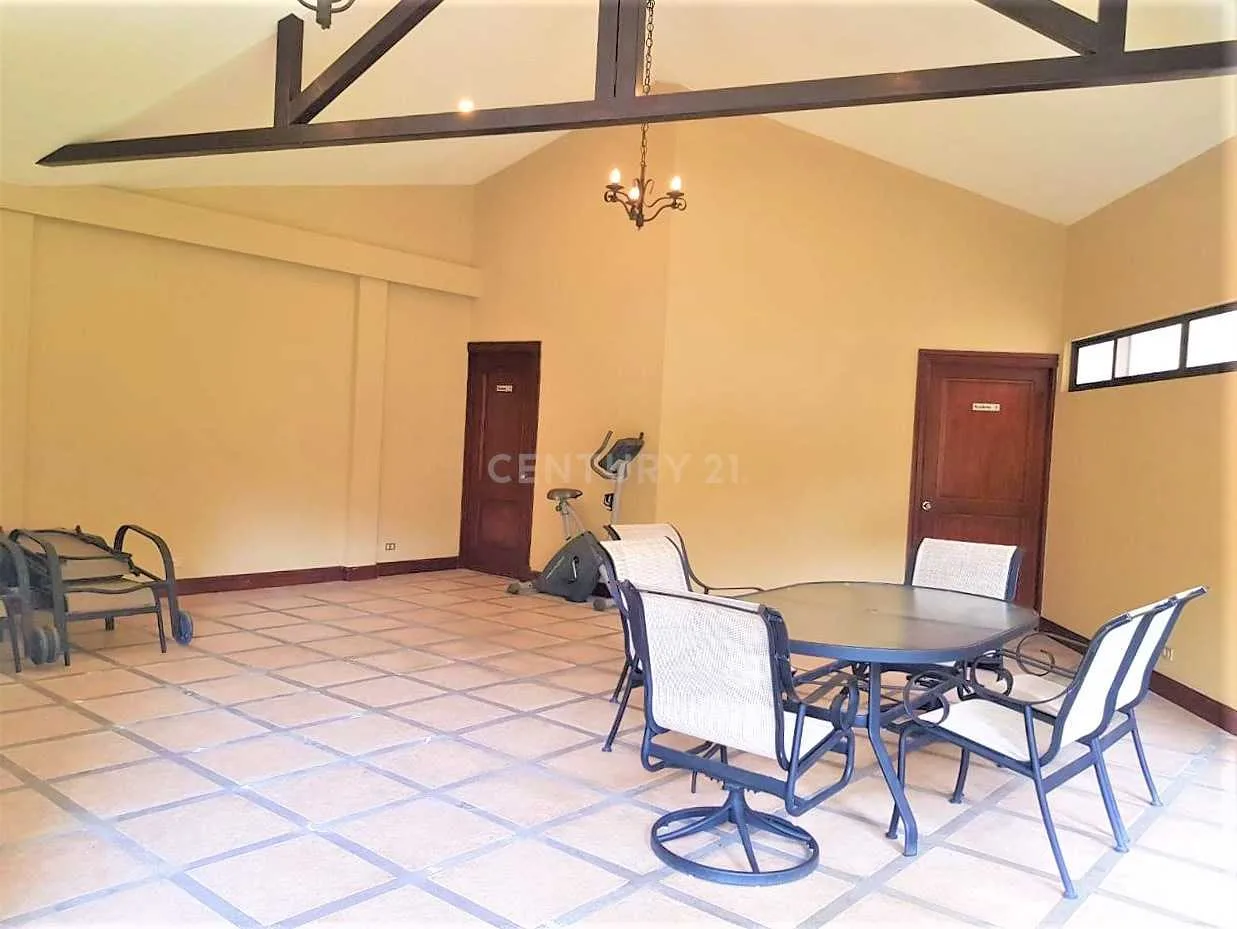 Venta de hermoso condominio ubicado en la zona de Escazú - foto 3