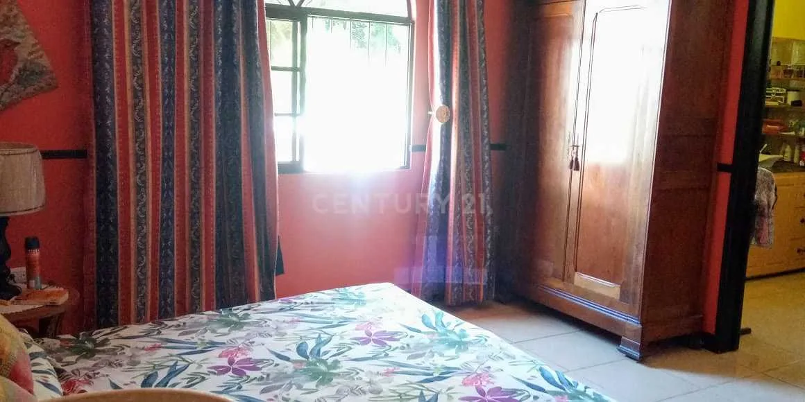 SE VENDE CASA EN LUJOSO RESIDENCIAL EN LA GUACIMA, ALAJUELA 250 m2 de CONST. LOTE 5,000 m - foto 4