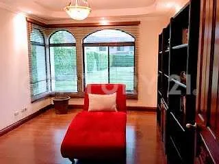 VENTA DE LUJOSA CASA EN LINDORA - foto 4
