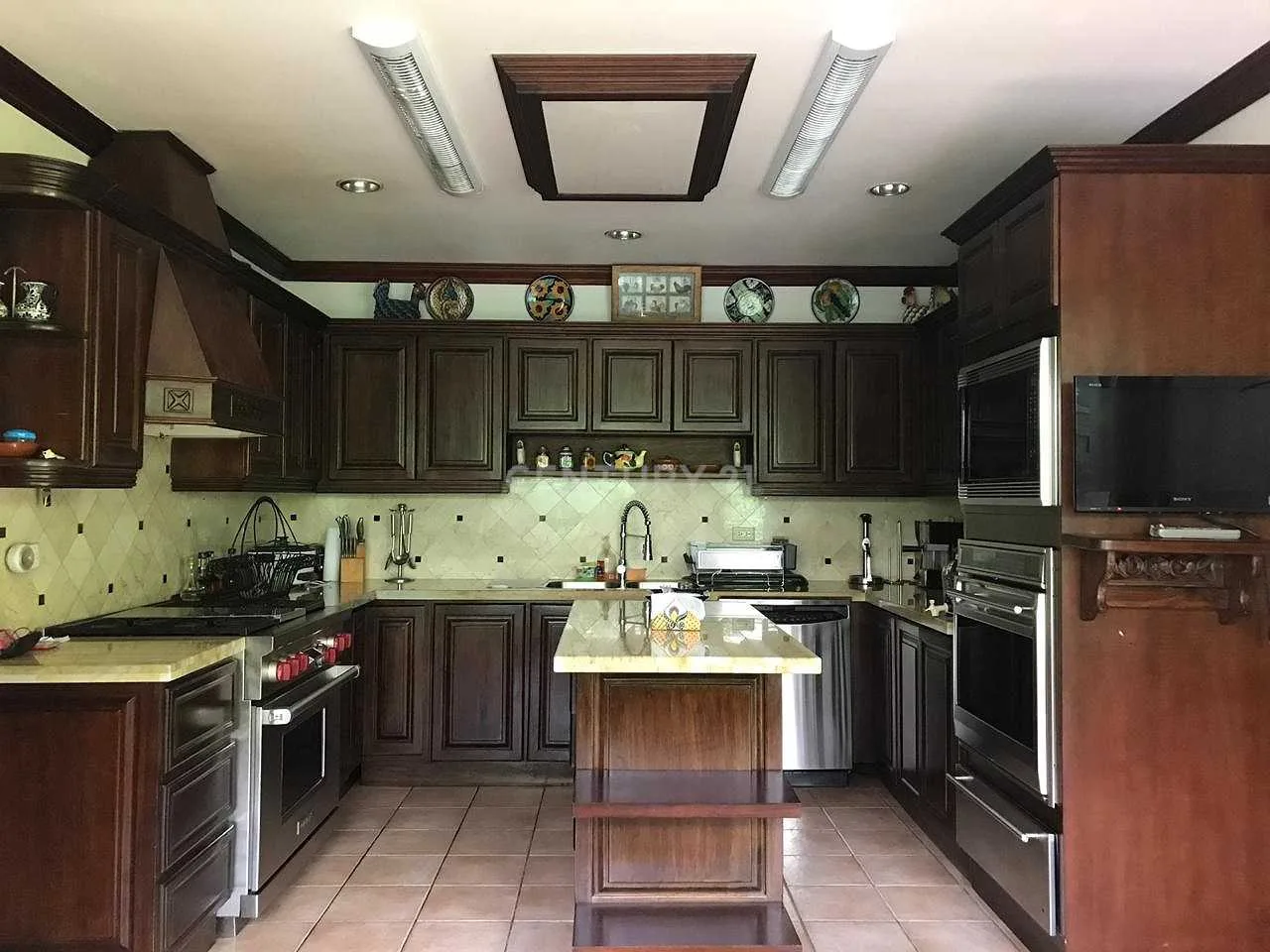 VENTA DE HERMOSA CASA ESTILO RUSTICA EN ZONA DE LINDORA - foto 6