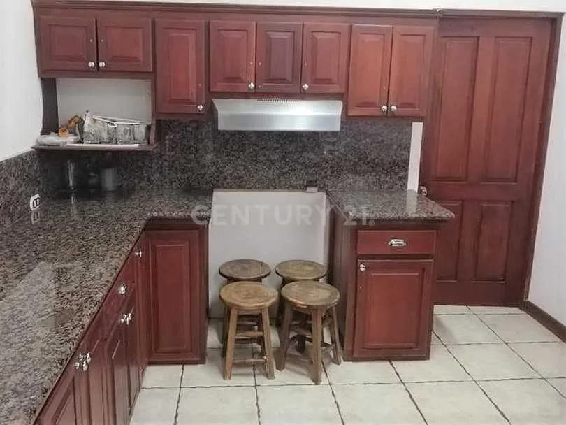 VENTA DE CASA EN SAN ANTONIO DE ESCAZÚ DE 700 M2 DE CONSTRUCCIÓN - foto 5