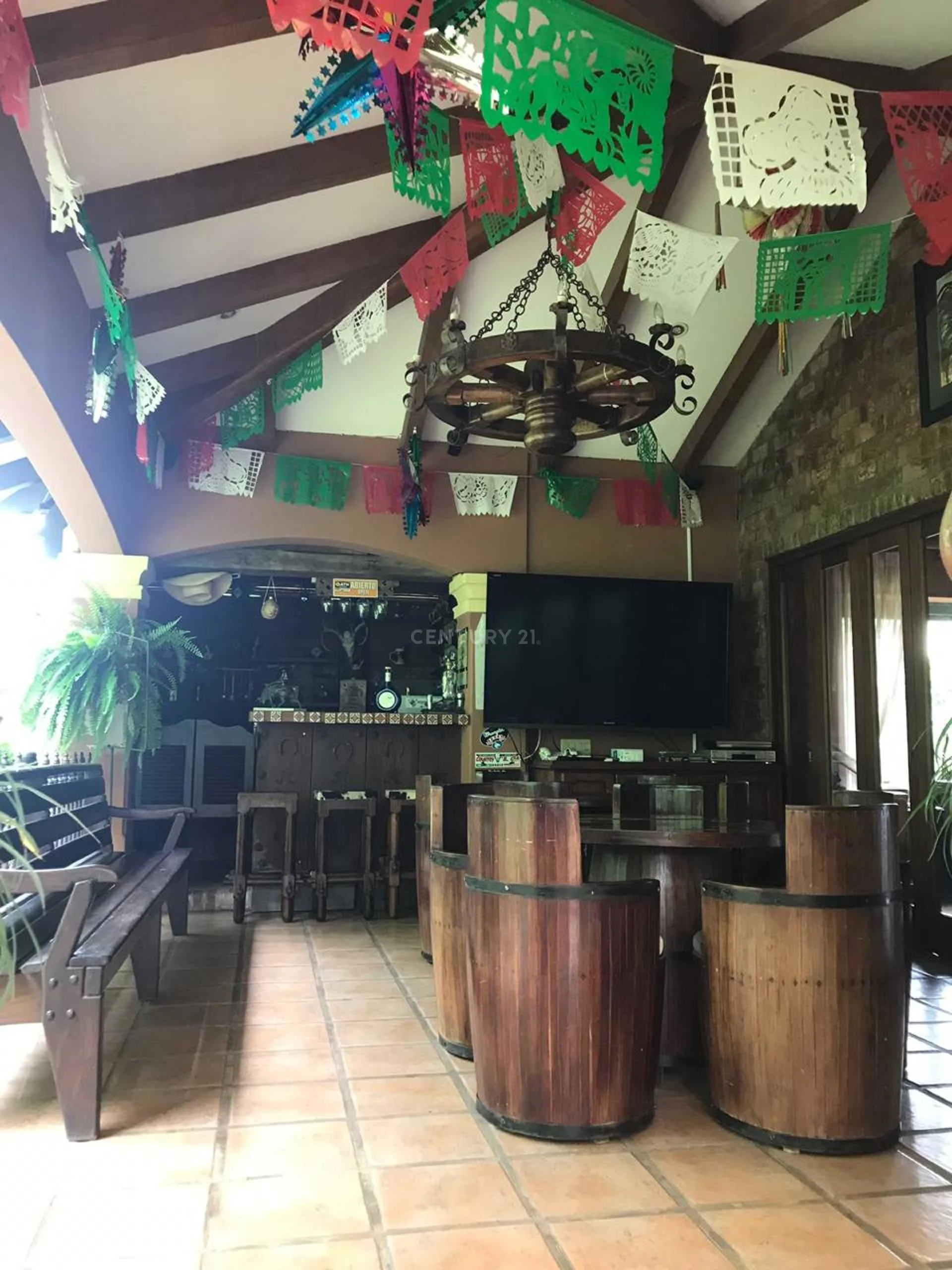 VENTA DE HERMOSA CASA ESTILO RUSTICA EN ZONA DE LINDORA - foto 3