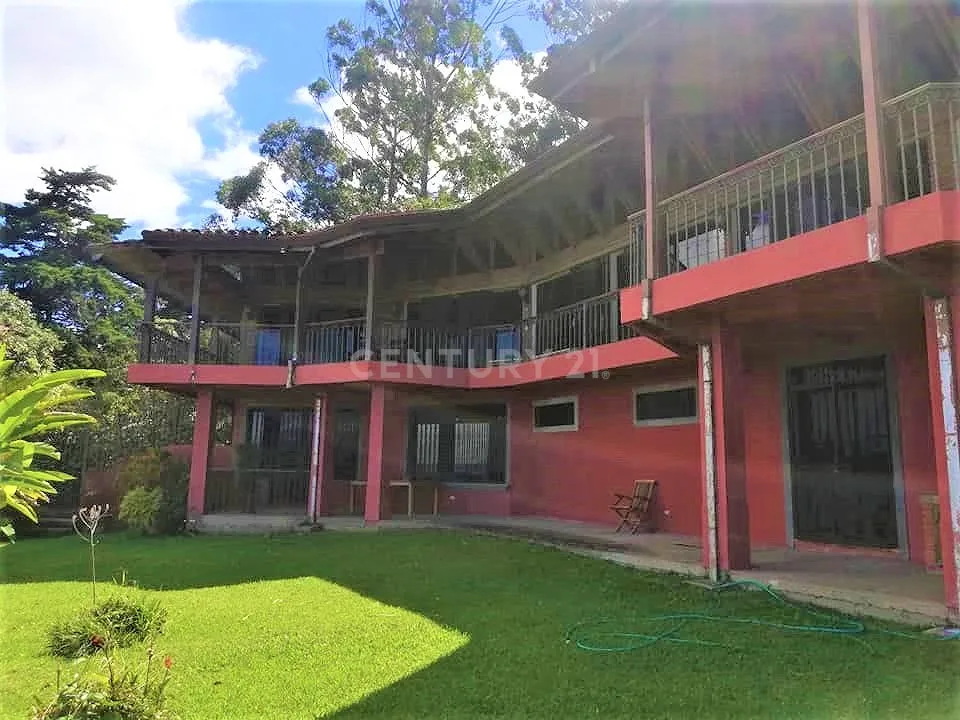 VENTA DE CASA EN SAN ANTONIO DE ESCAZÚ DE 700 M2 DE CONSTRUCCIÓN