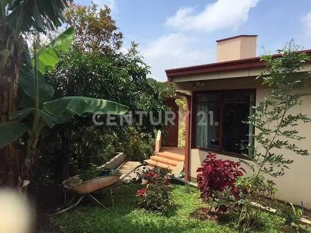 Venta de Hermosa Casa en Alajauela Desamparados - foto 2