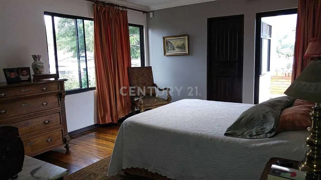 VENTA DE CASA EN TREJOS MONTEALEGRE - foto 4