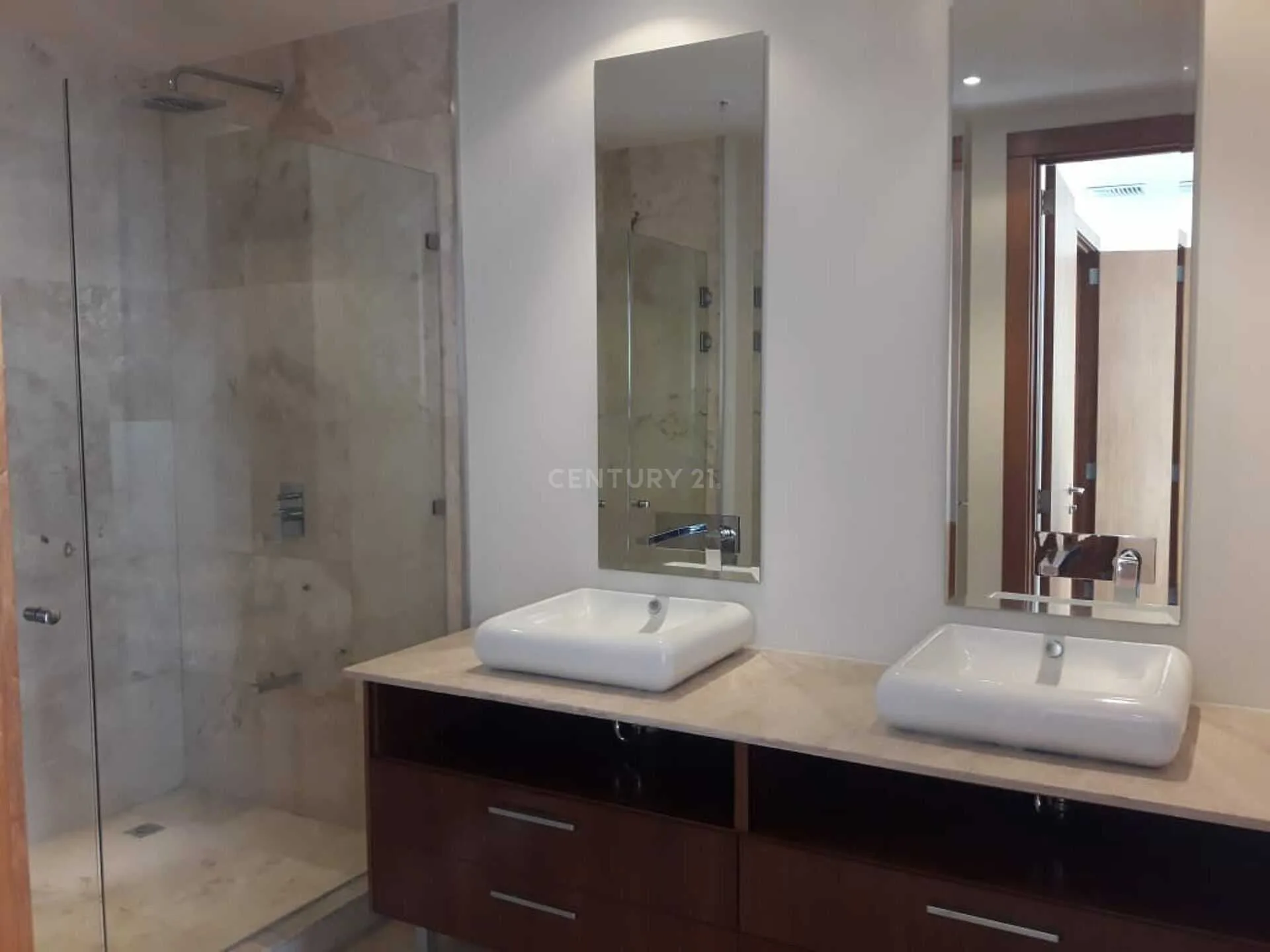 VENTA DE LUJOSO APARTAMENTO EN EXCLUSIVA TORRE EN ROHRMOSER - foto 5
