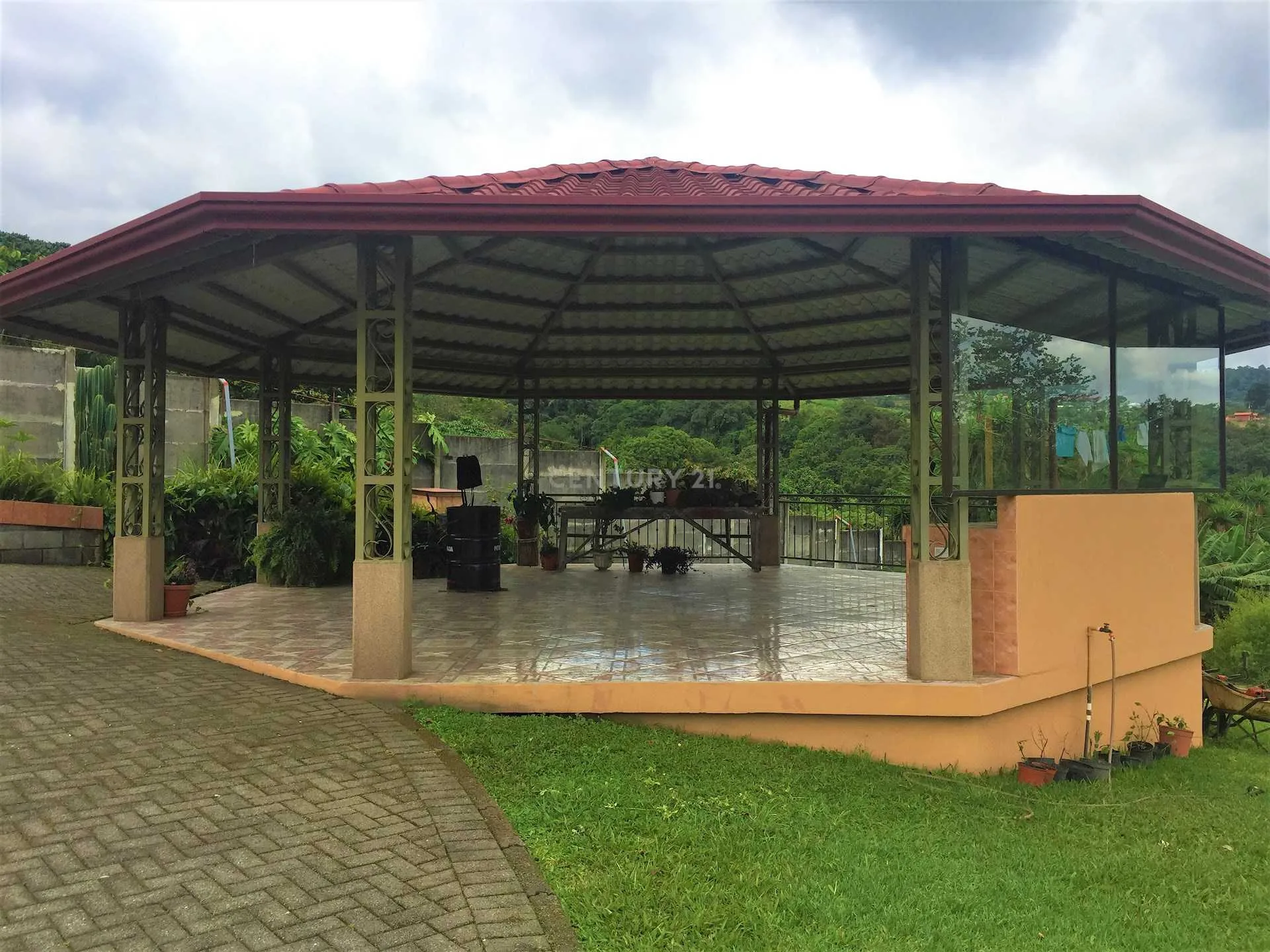 SE VENDE HERMOSA CASA EN GRECIA ALAJUELA CON PRECIO DE OPORTUNIDAD - foto 4