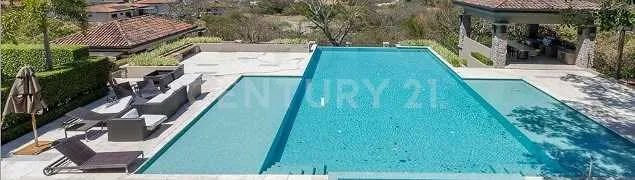 VENTA DE LUJOSA CASA EN LOMAS DEL VALLE ALTOS DE LAS PALOMAS - foto 2