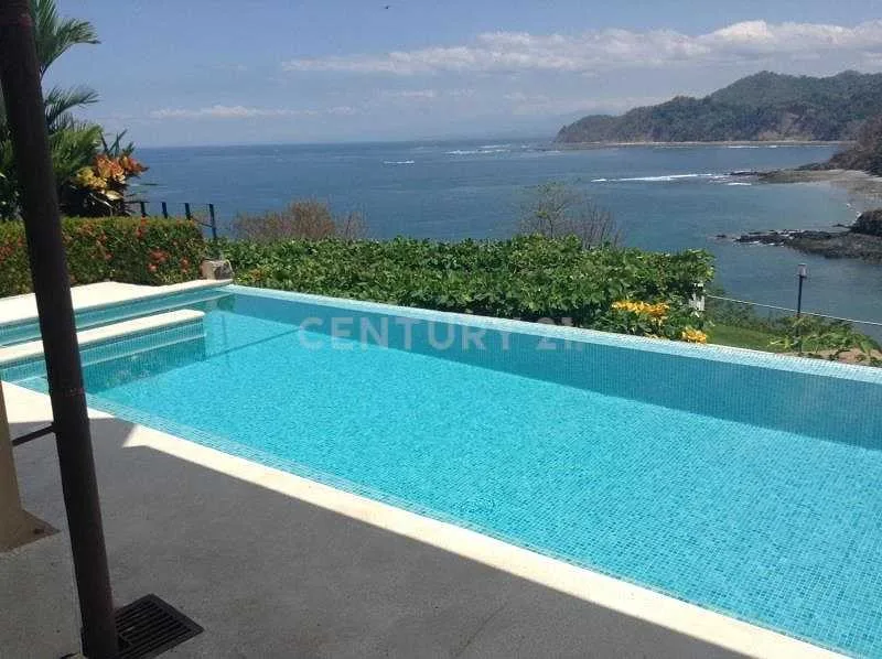 Venta de Hermosa Casa en la Playa - foto 2