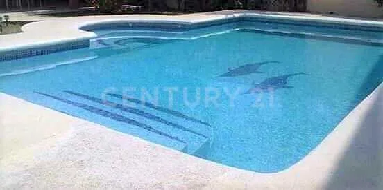 VENTA O ALQUILER DE CASA AMUEBLADA DE 6 DORMITORIOS EN JACO CENTRO, NEGOCIABLE - foto 3