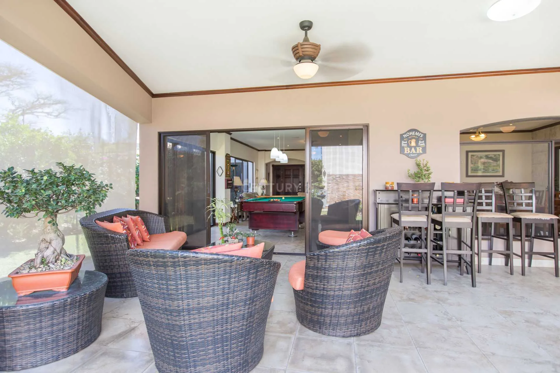 Venta de Lujosa casa en zona de Lindora detalles de lujo Condominio Exclusivo - foto 3
