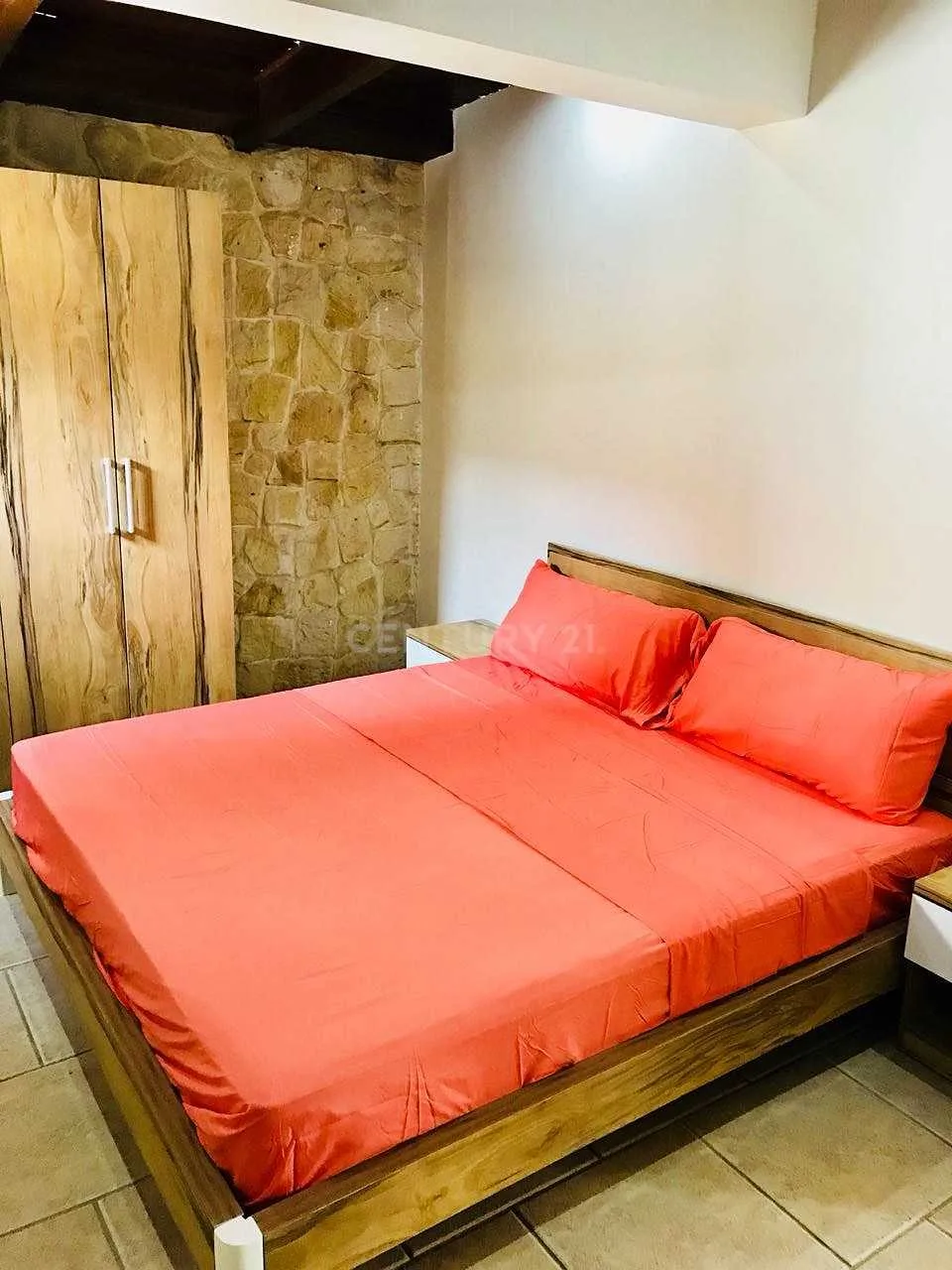 VENTA DE COMPLEJO DE APARTAMENTOS PARA INVERSIONISTAS - foto 4