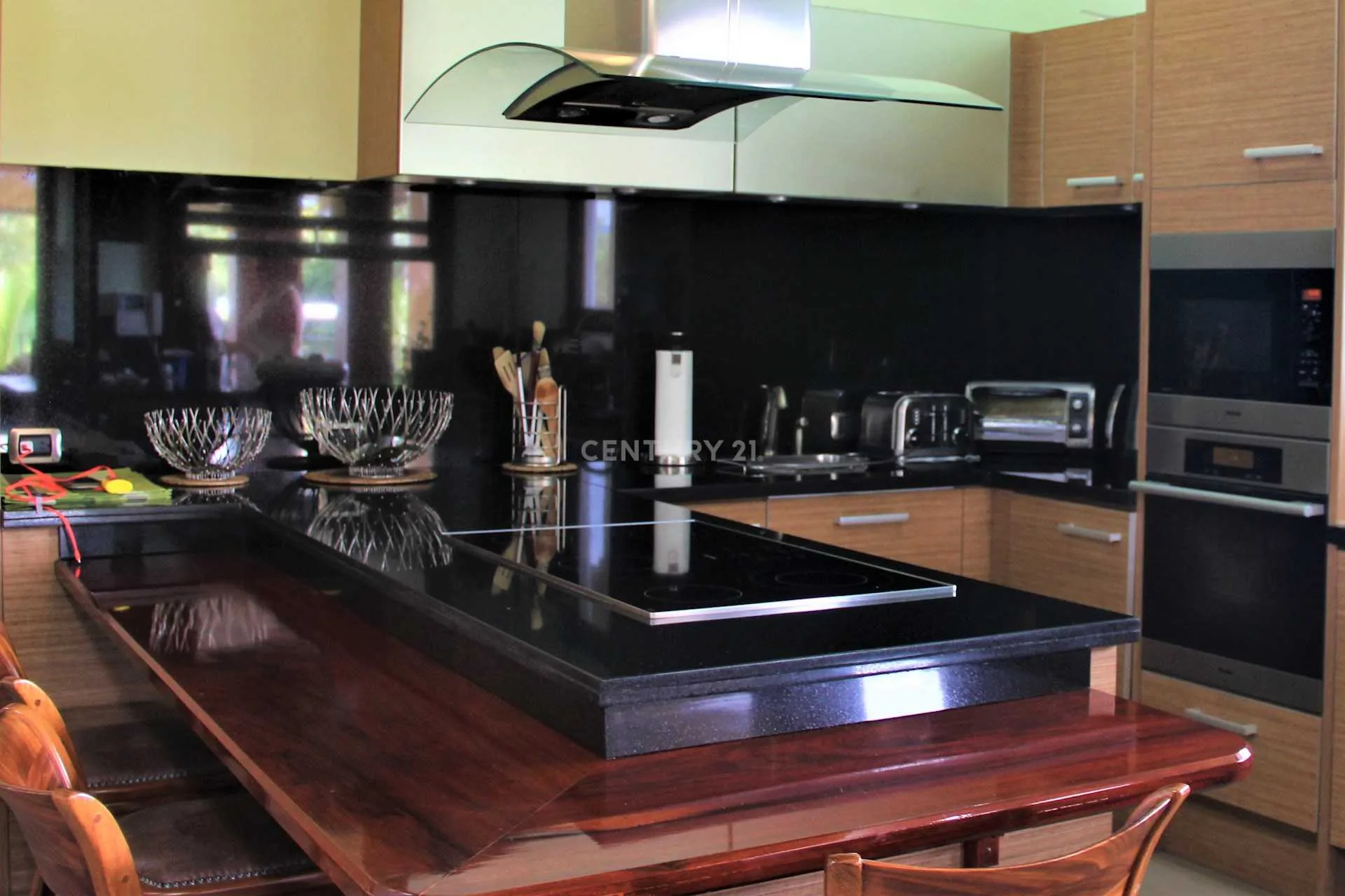 VENTA DE LUJOSA CASA EN LA GARITA DE ALAJUELA - foto 2