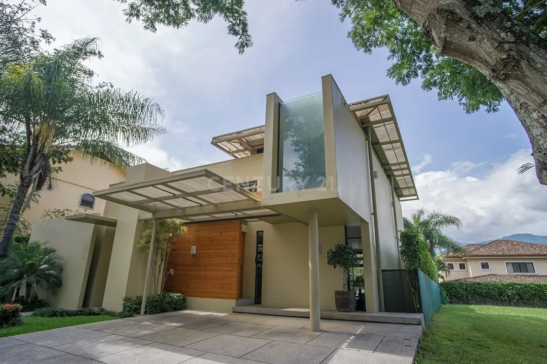 CASA DE LUJO BELLO DISEÑO ULTRA MODERNO EN - LINDORA
