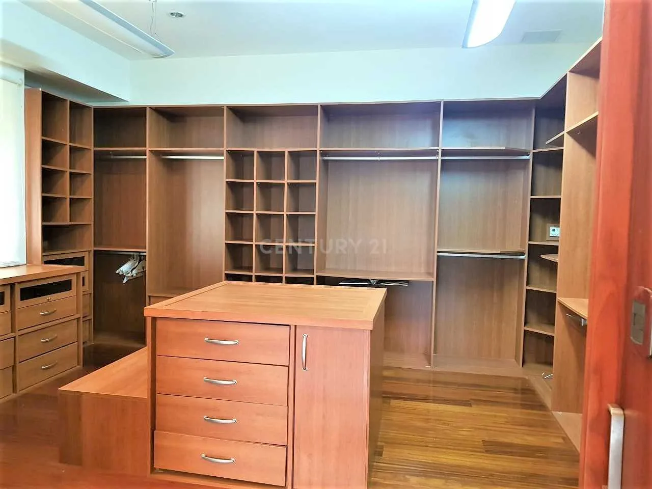 VENTA DE LUJOSO PENTHOUSE EN JABONCILLOS DE ESCAZU - foto 5