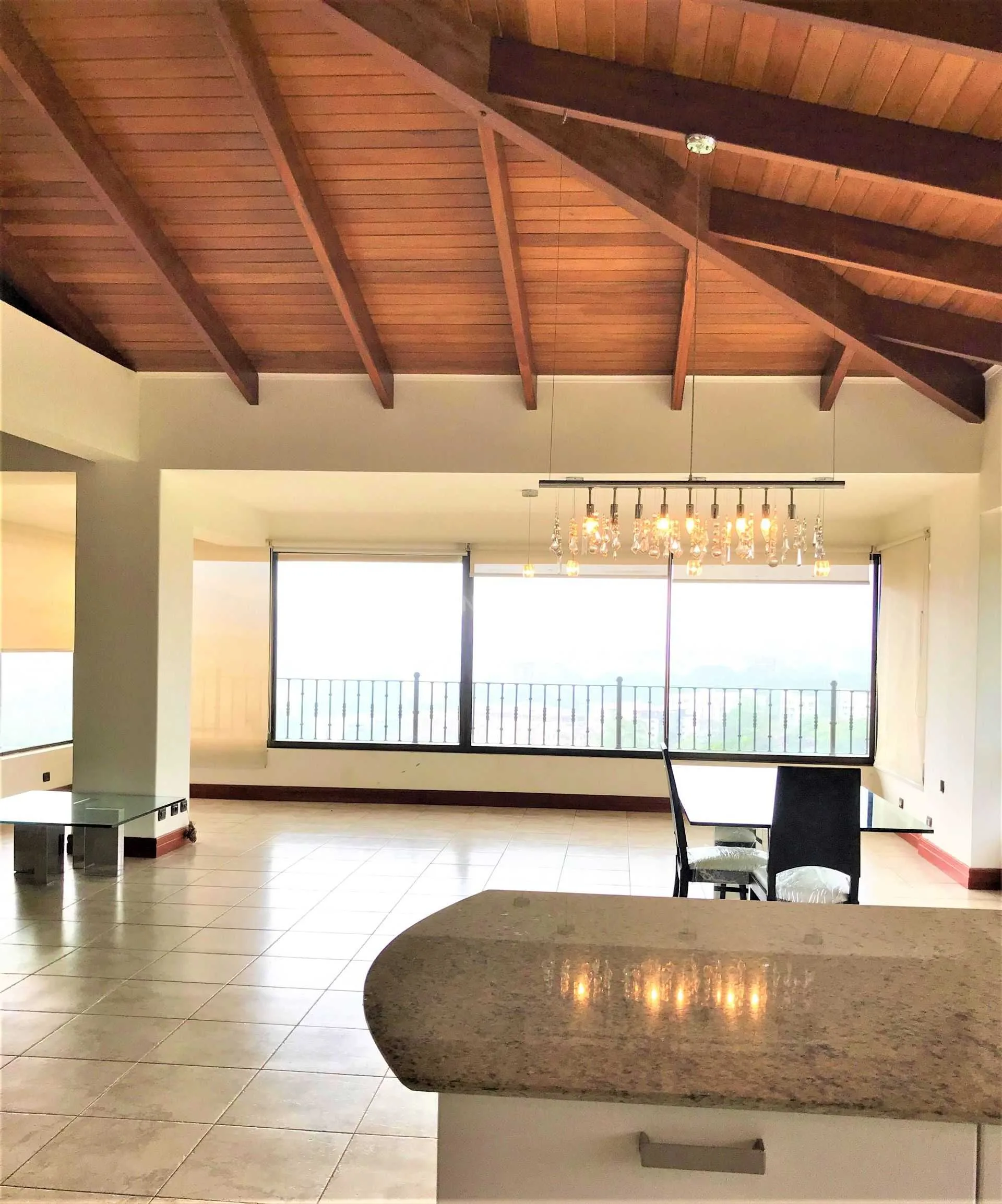 VENTA DE LUJOSO PENTHOUSE EN JABONCILLOS DE ESCAZU - foto 4