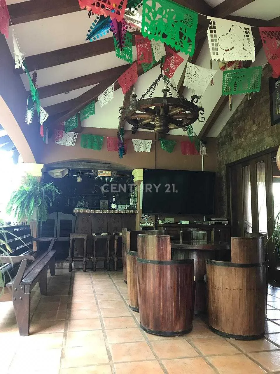 VENTA DE HERMOSA CASA ESTILO RUSTICA EN ZONA DE LINDORA - foto 4