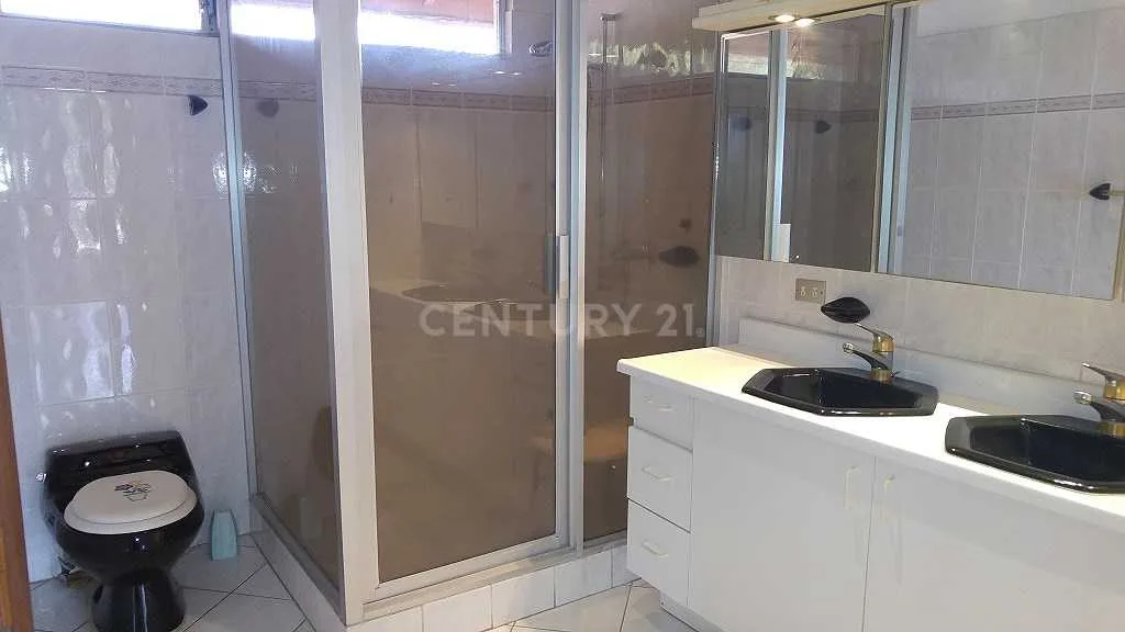 VENTA ¡DE OPORTUNIDAD! CASA INDEPENDIENTE EN ESCAZÚ - foto 2