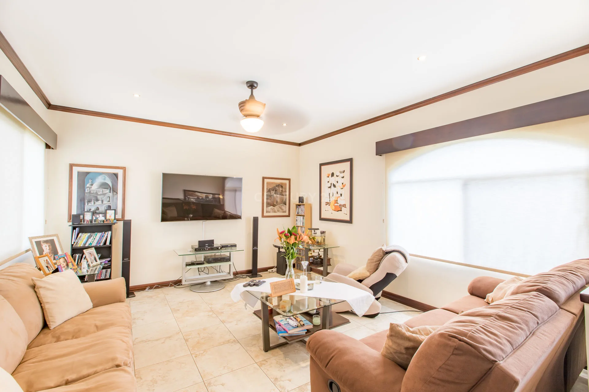 Venta de Lujosa casa en zona de Lindora detalles de lujo Condominio Exclusivo