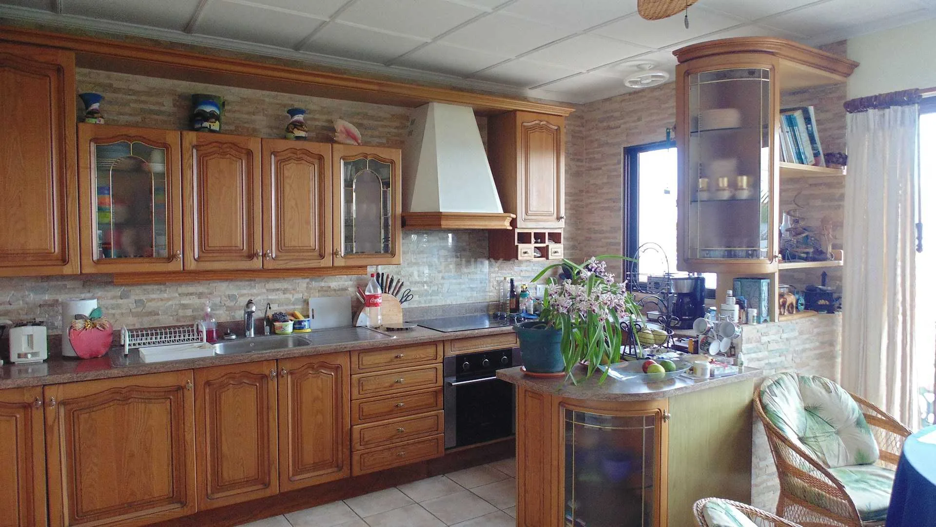 Venta de casa amplia estilo colonial , San Antonio Escazú, $775,000 - foto 2