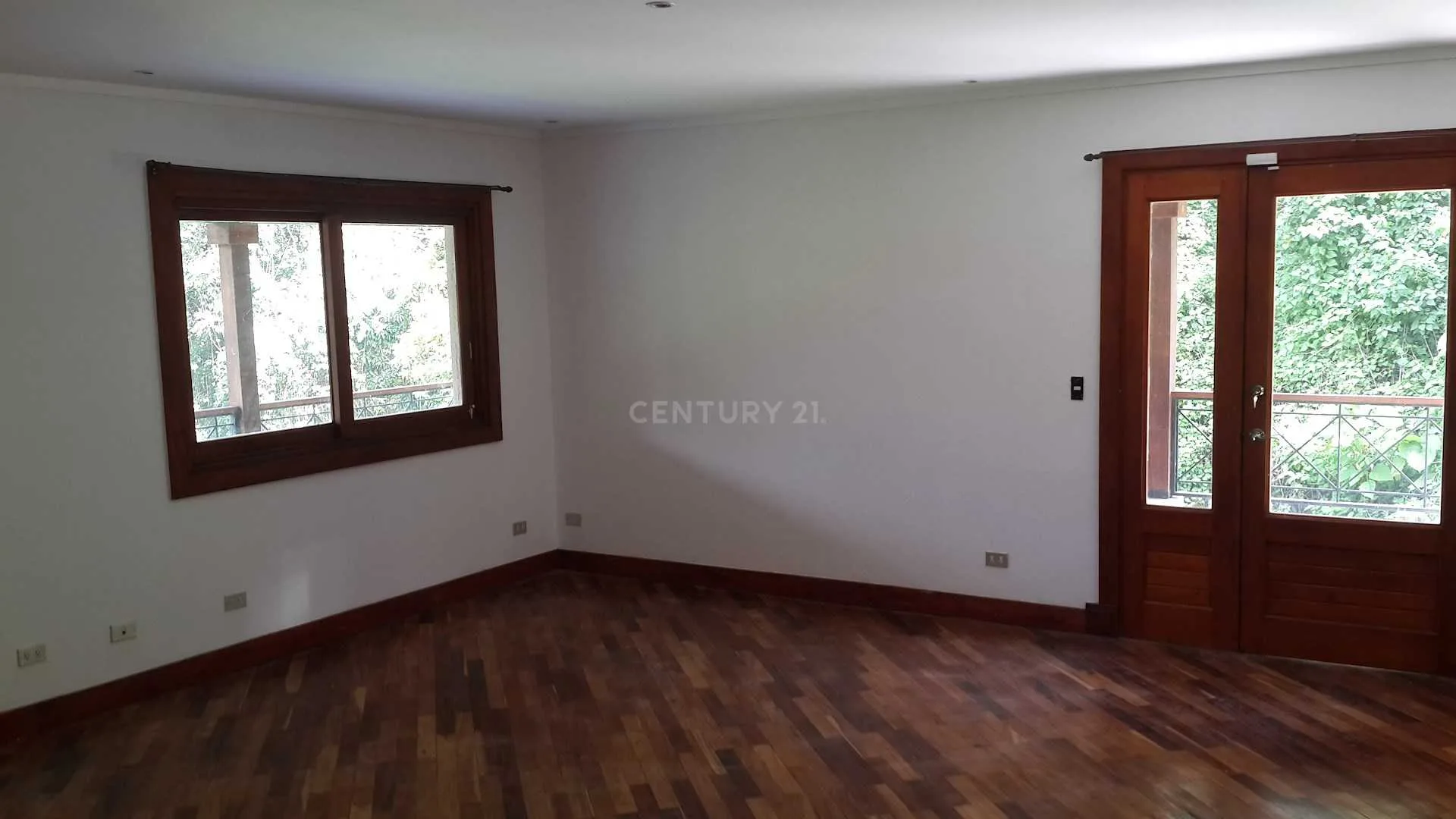 VENTA DE GRANDE Y BELLA CASA TIPO COLONIAL - foto 5