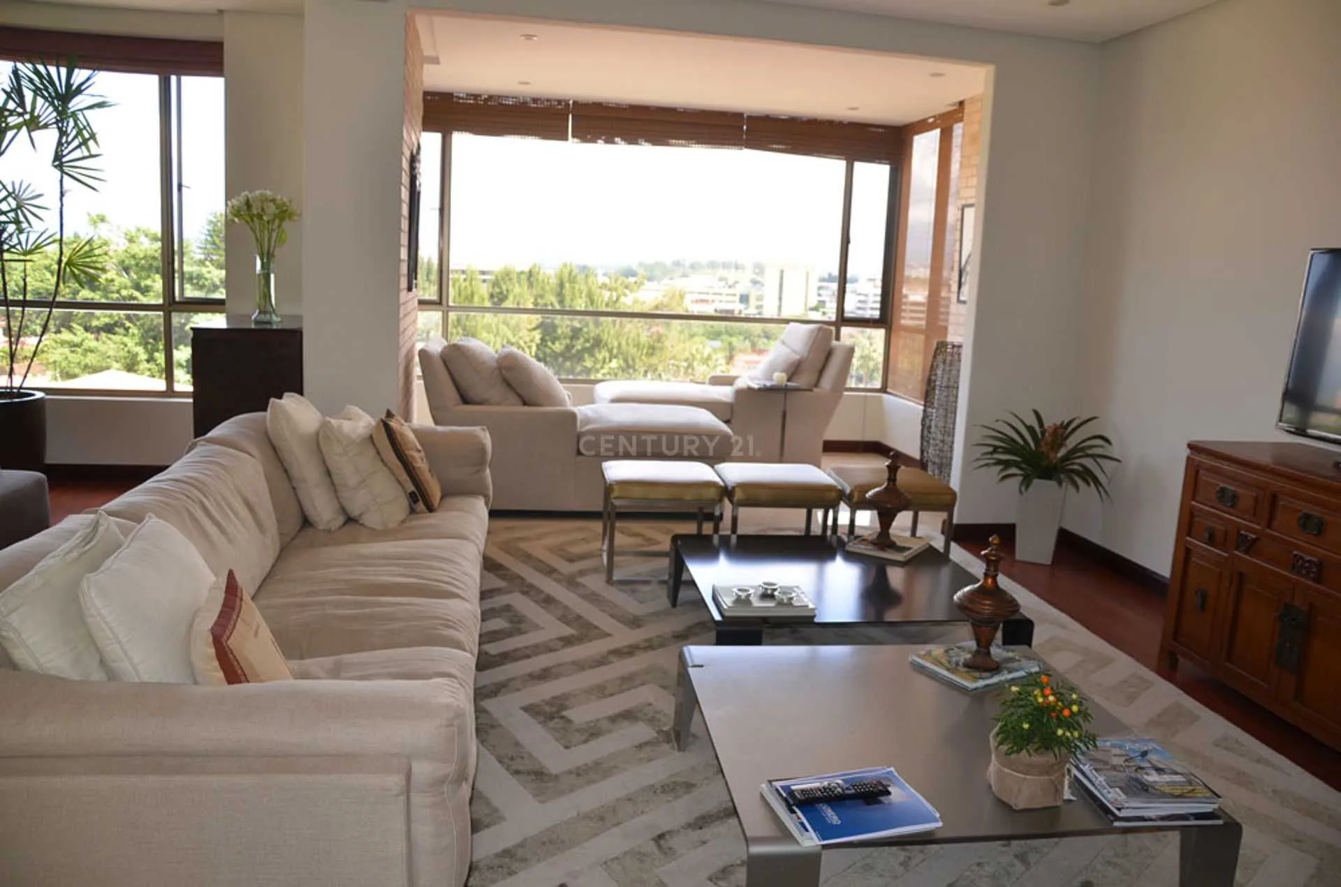 VENTA LUJOSO APARTAMENTO EN TORRE DE 4 DORMITORIOS EN LOS LAURELES ESCAZU - foto 4