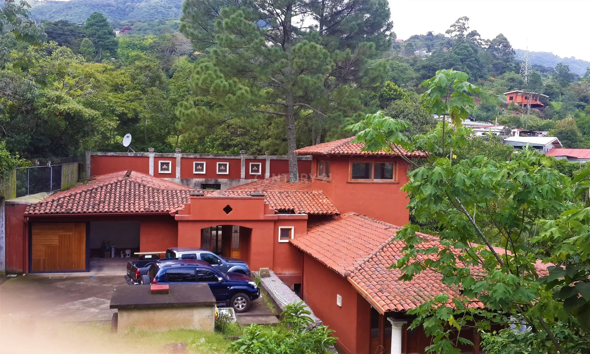 VENTA DE GRANDE Y BELLA CASA TIPO COLONIAL EN SAN JOSE, SAN ANTONIO
