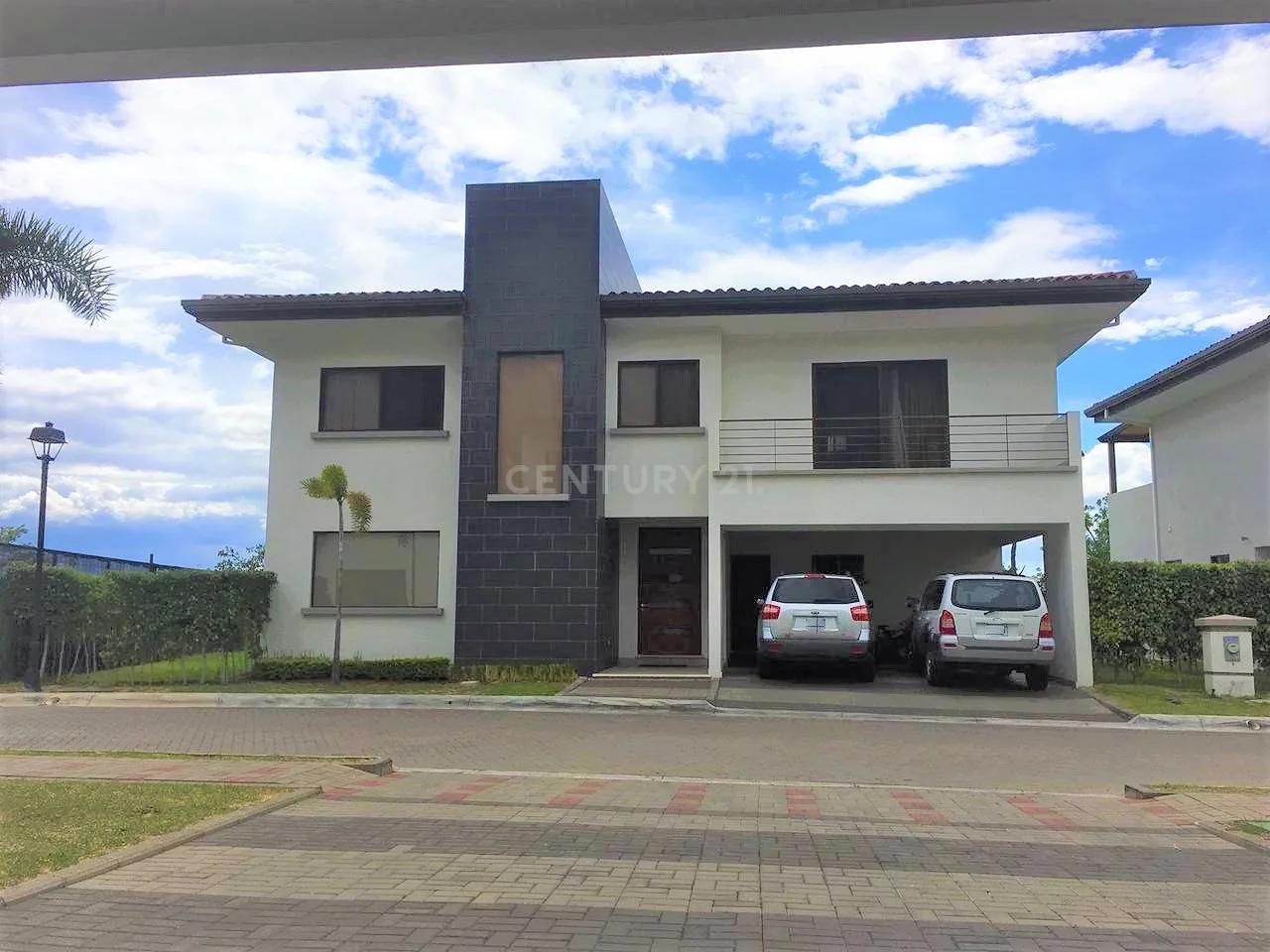 VENTA DE LUJOSA CASA EN LOMAS DEL VALLE ALTOS DE LAS PALOMAS