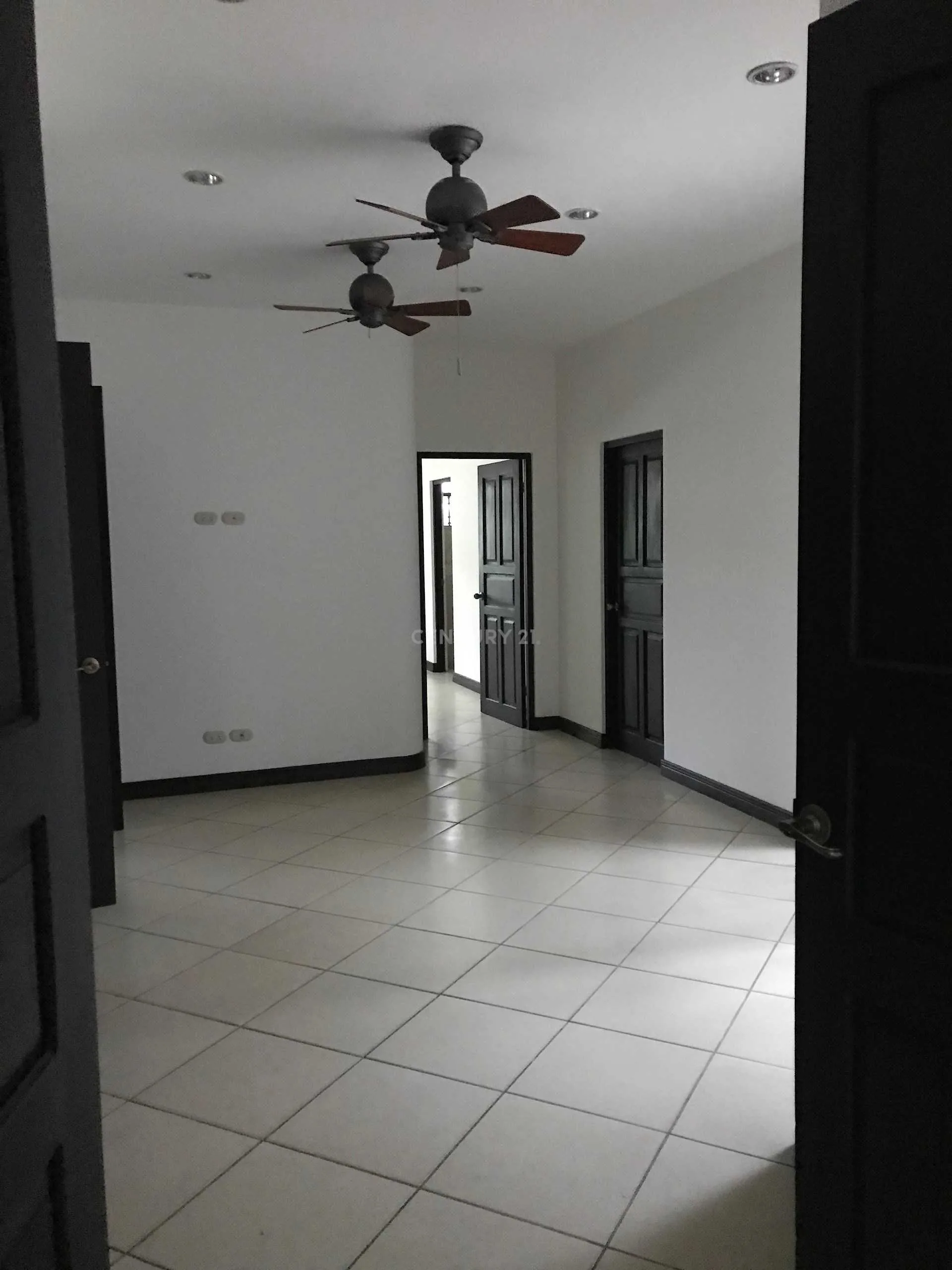 VENTA DE CASA ESTILO COLONIAL EN SANTA ANA - foto 6