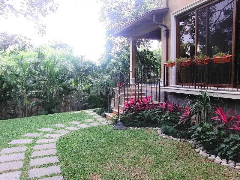 Venta De Hermosa Casa en Condominio en San José Piedades - foto 4