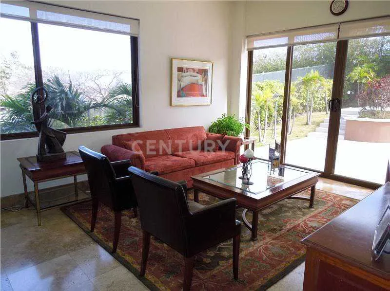 VENTA DE ESPECTACULAR CASA EN VILLA REAL - foto 3