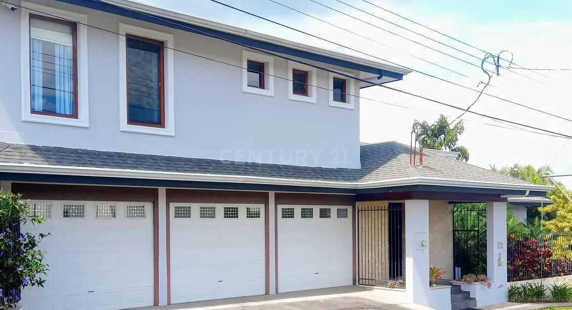 VENTA DE LUJOSA CASA EN LA GARITA DE ALAJUELA