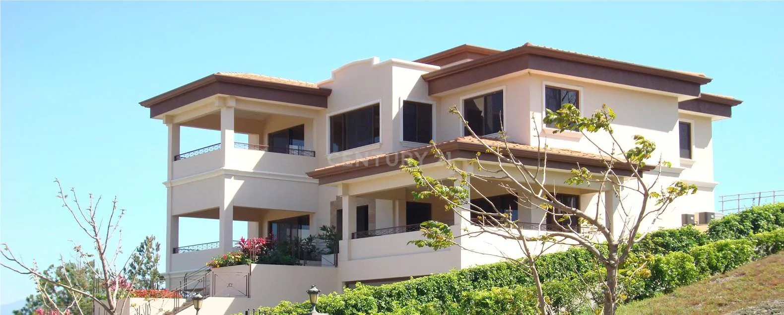 VENTA DE ESPECTACULAR CASA EN VILLA REAL