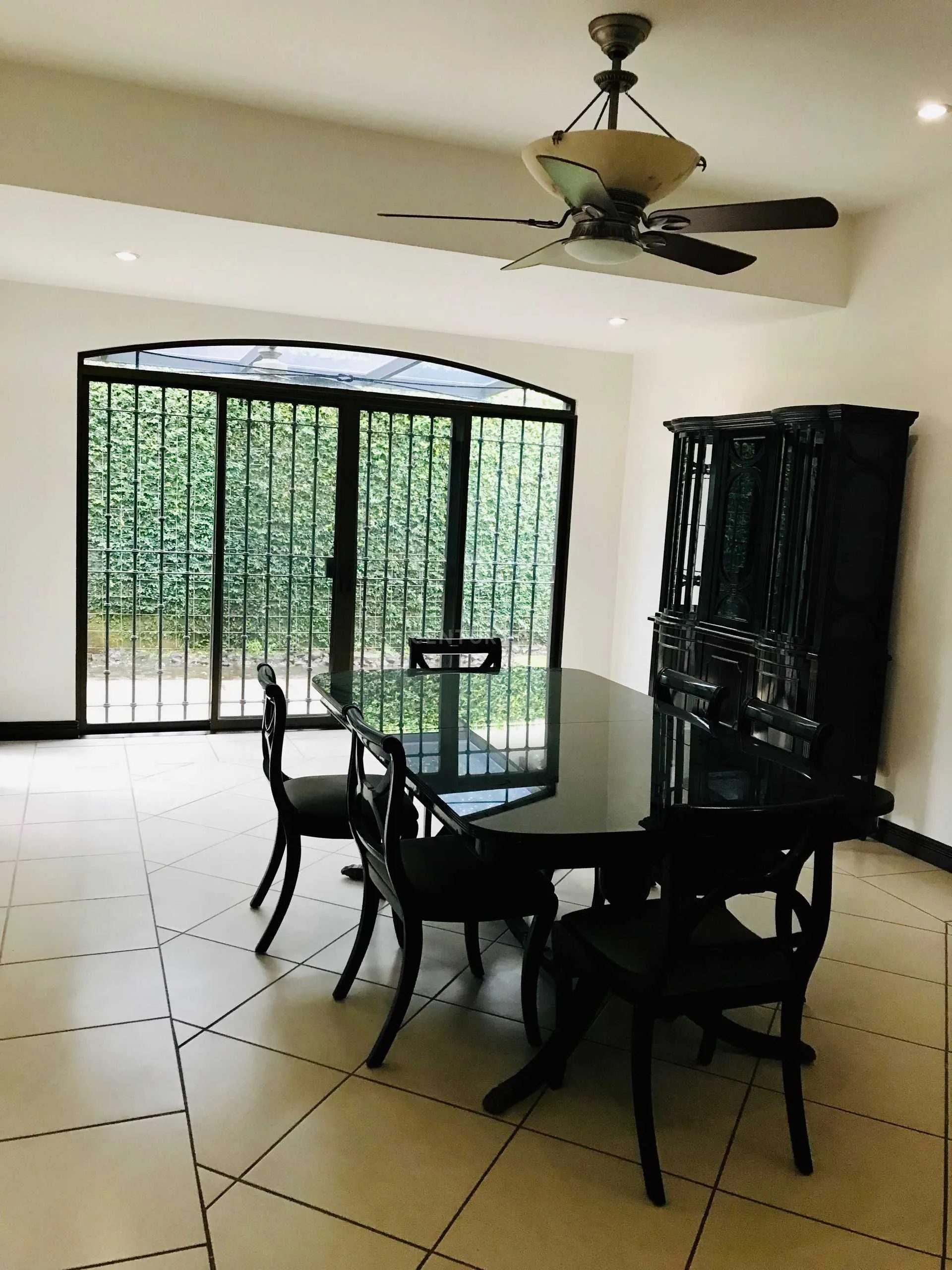 VENTA DE CASA ESTILO COLONIAL EN SANTA ANA - foto 3