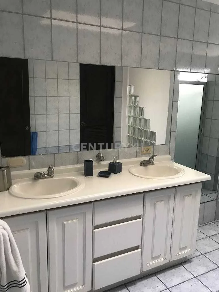 VENTA DE HERMOSA CASA EN TREJOS MONTEALEGRE ESCAZÚ - foto 3