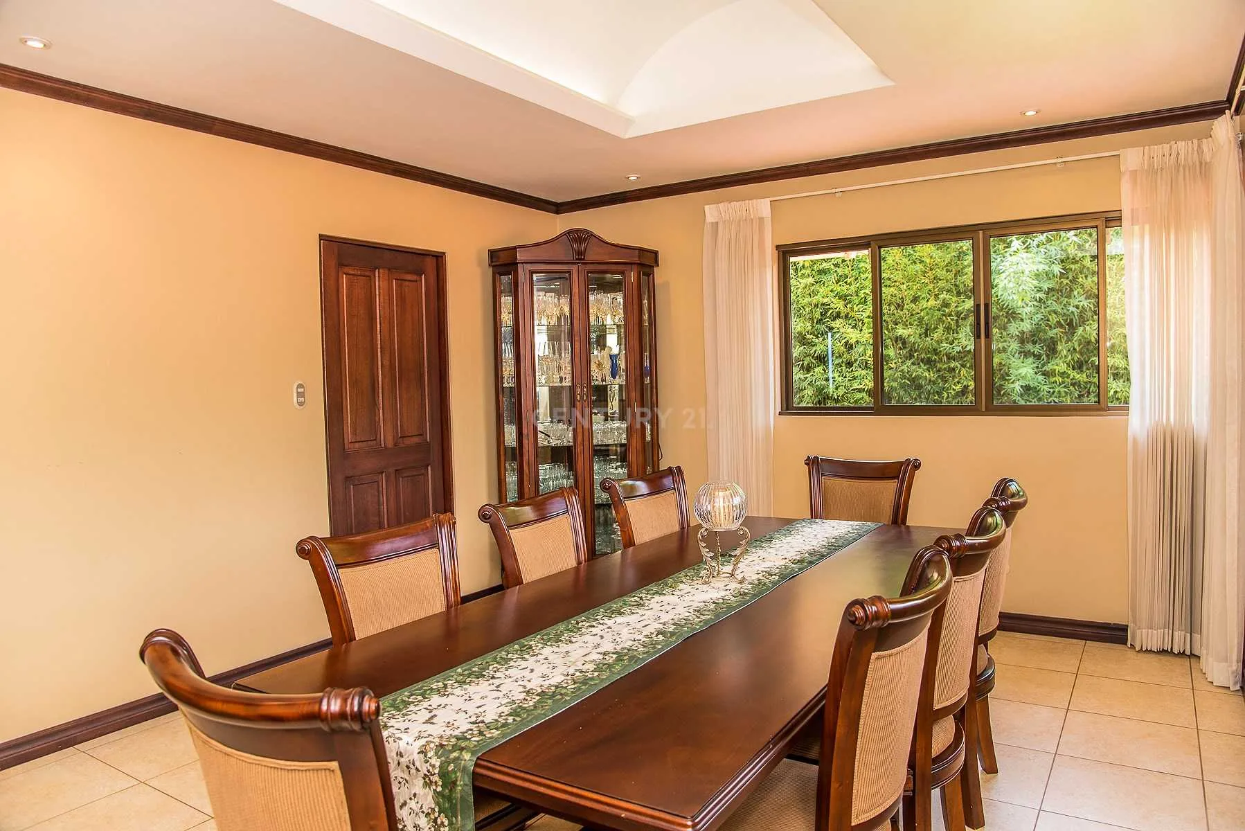 VENTA DE PROPIEDAD UBICADA EN SAN ANTONIO DE ESCAZU - foto 5