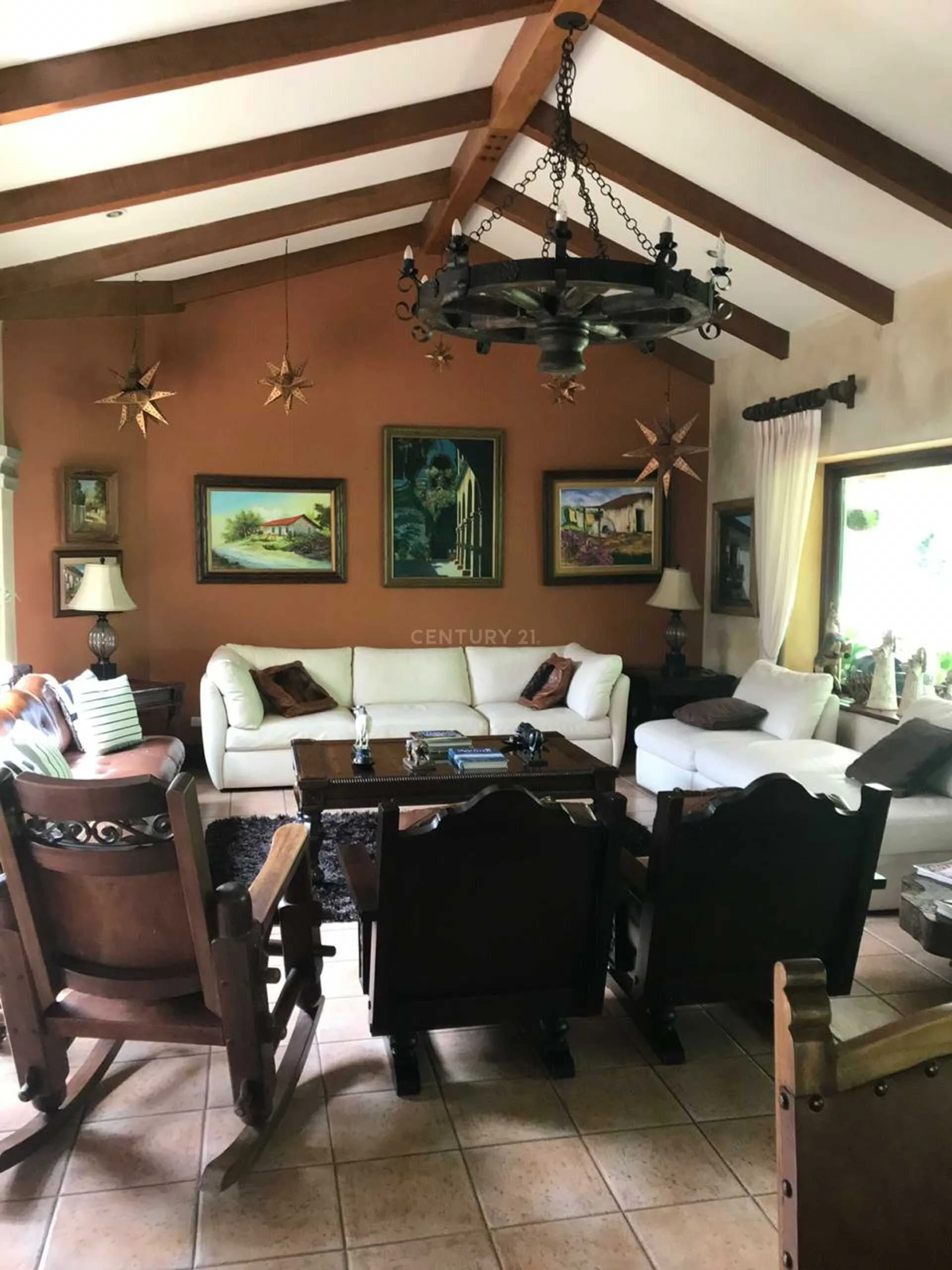 VENTA DE HERMOSA CASA ESTILO RUSTICA EN ZONA DE LINDORA - foto 4