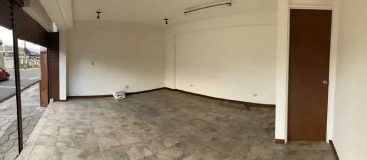 Alquiler local comercial Barrio La California - foto 3