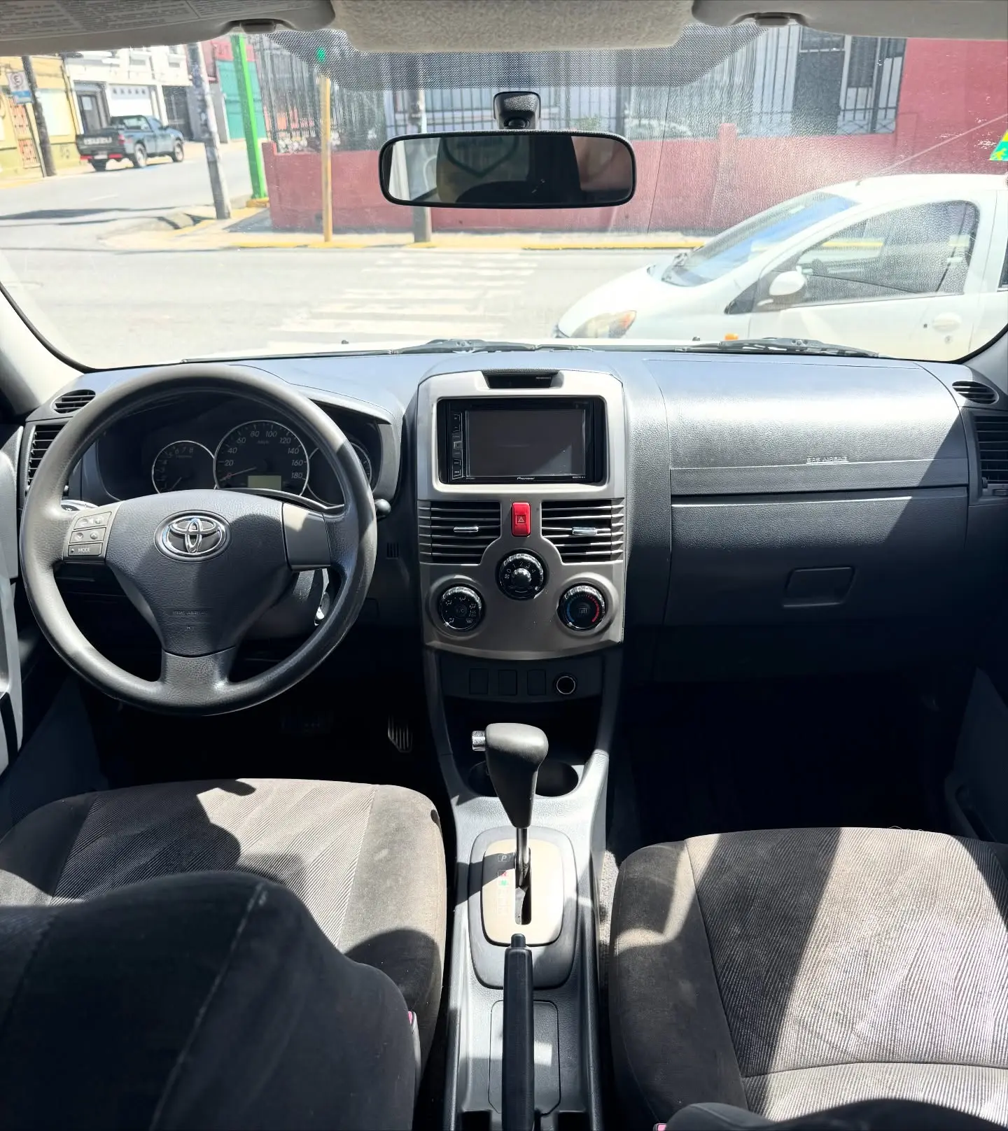 Toyota Rush 2018 - foto 2