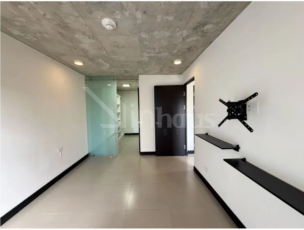 Condominio Semi Amueblado en Curridabat con tres habitaciones - foto 4