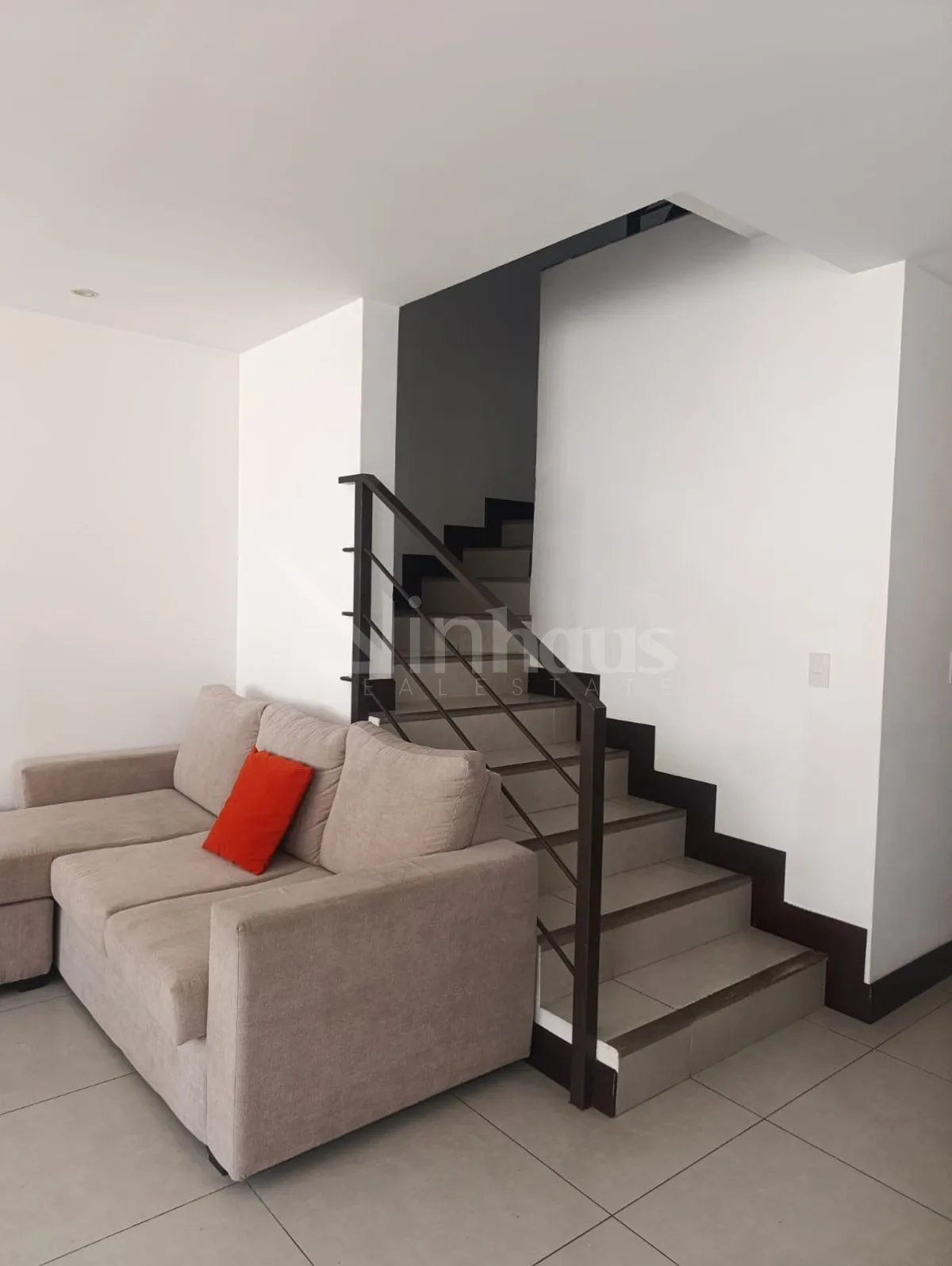 Venta de Casa en Condominio Parques del Sol - foto 4