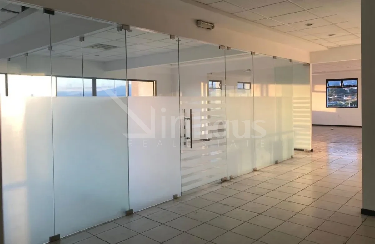 Alquiler de Oficinas A en Centro de Negocios Paseo de las Flores, Heredia