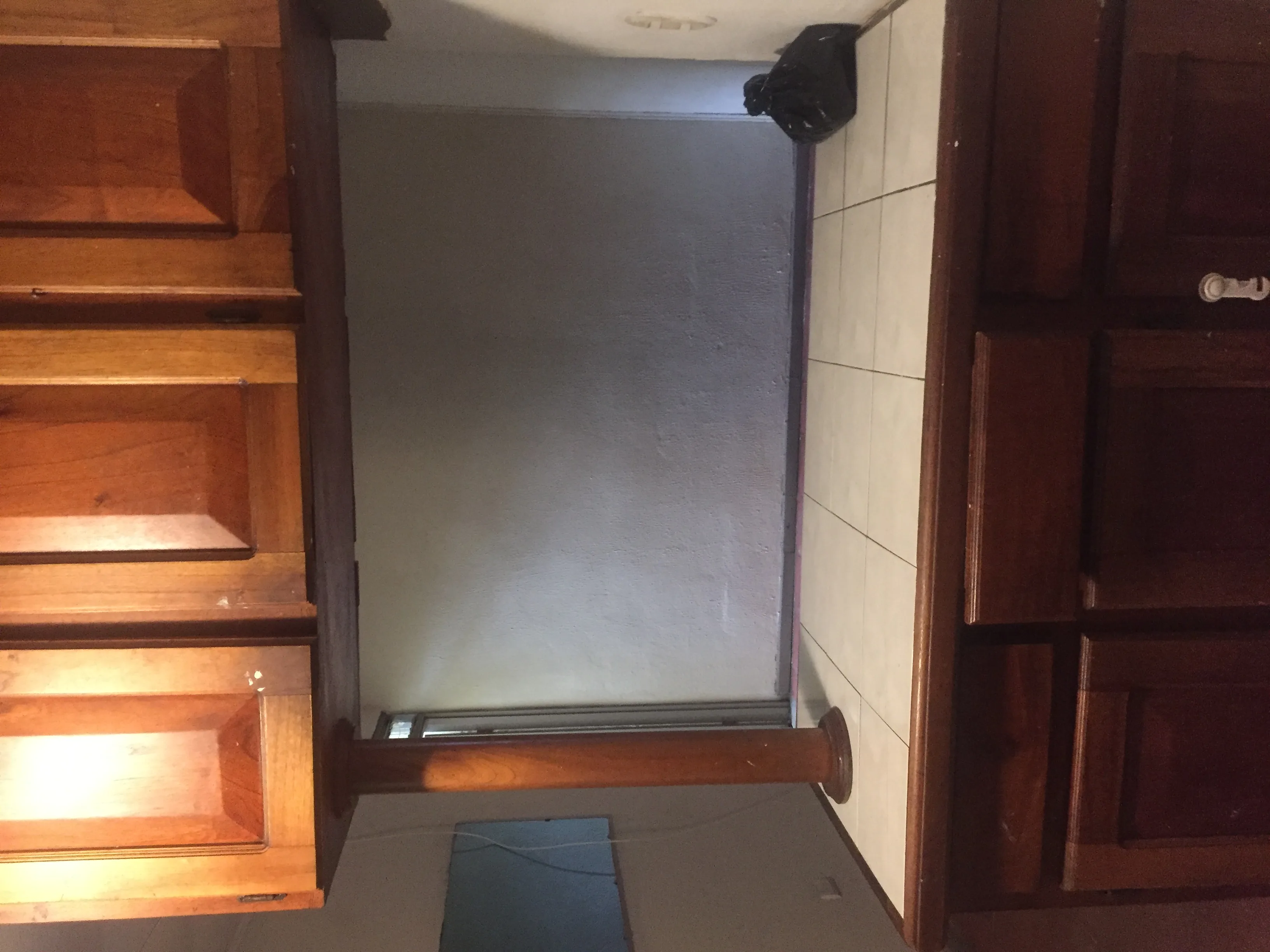 SE ALQUILA APARTAMENTO